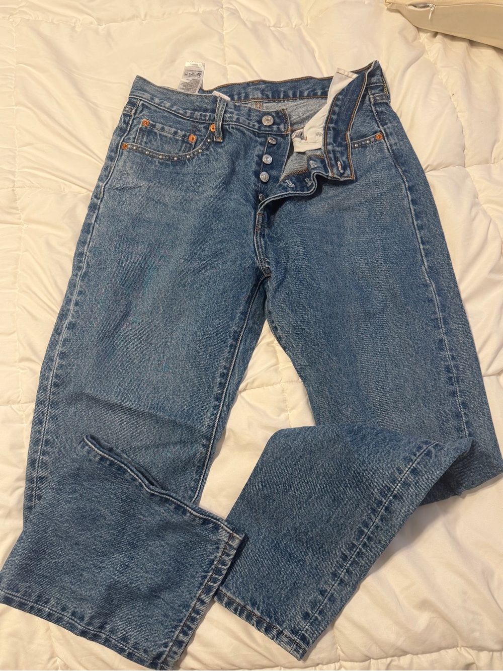 Levi 501 Women's Straight-Leg Jeans in Medium Blue
